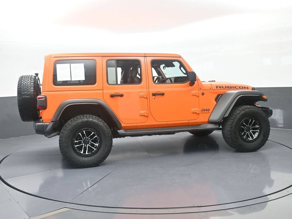 Used 2025 Jeep Wrangler Unlimited Rubicon w/ XTREMEE 35" Tire Package AWD/4WD image 7