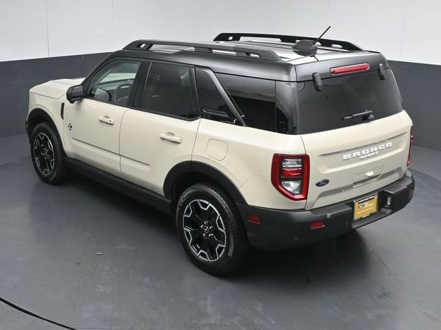 Certified 2025 Ford Bronco Sport Outer Banks w/ Outer Banks Tech Package+ AWD/4WD image 50