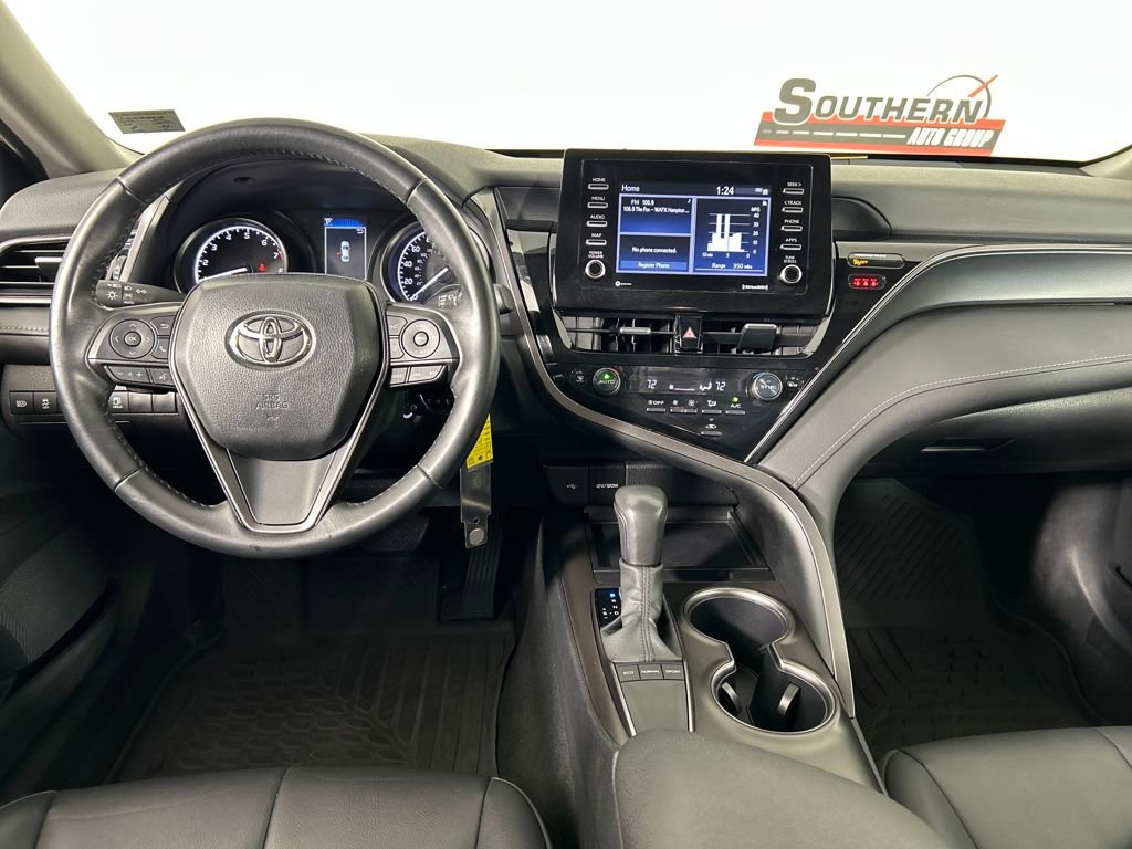 Used 2024 Toyota Camry SE FWD image 17