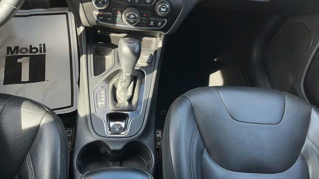 Used 2019 Jeep Cherokee Limited image 21