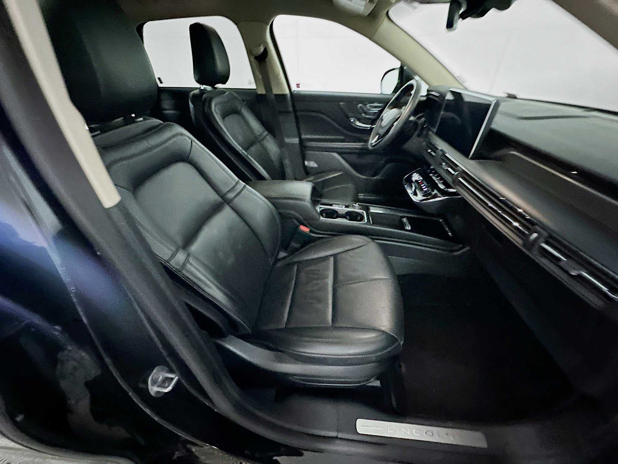 Used 2024 Lincoln Corsair Reserve w/ Equipment Group 201A image 31