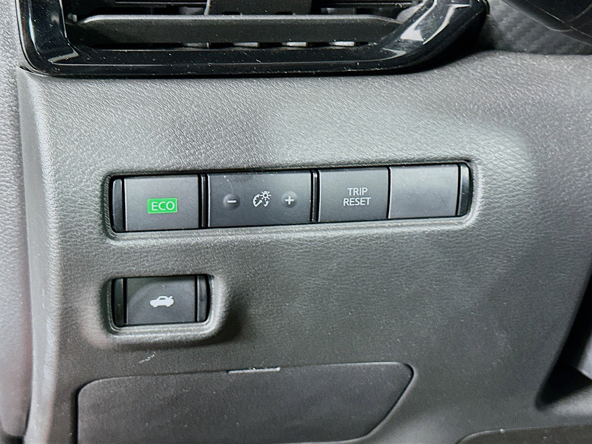 Used 2024 Nissan Sentra SV image 16