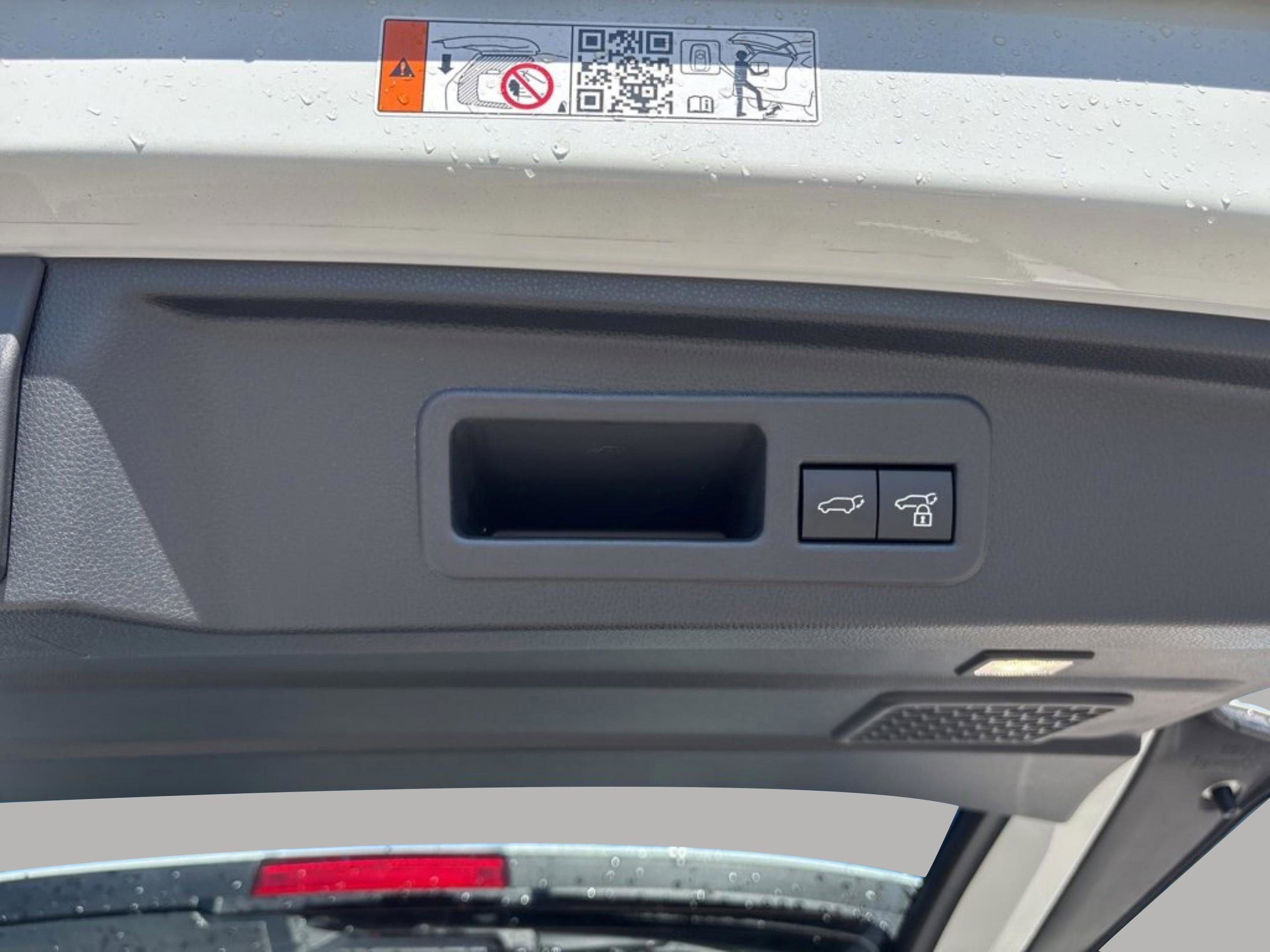 Used 2025 Toyota 4Runner Limited image 45