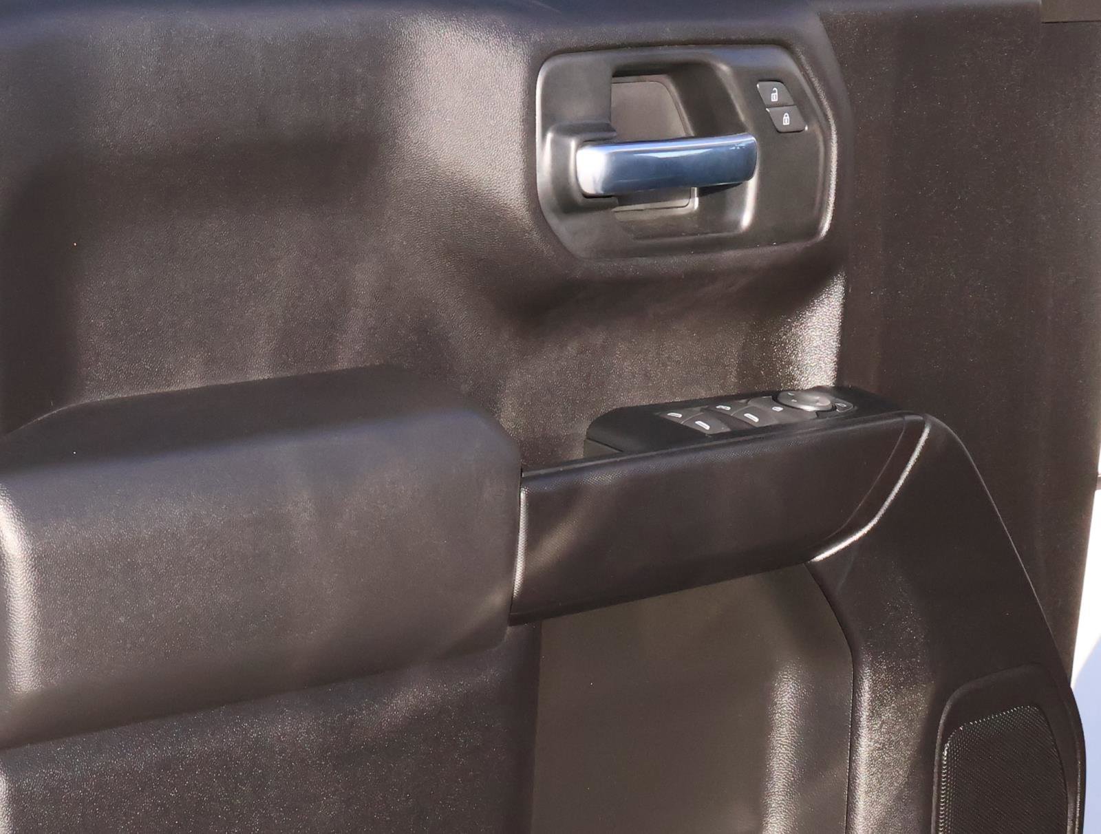 Used 2025 Chevrolet Silverado 1500 Custom image 16