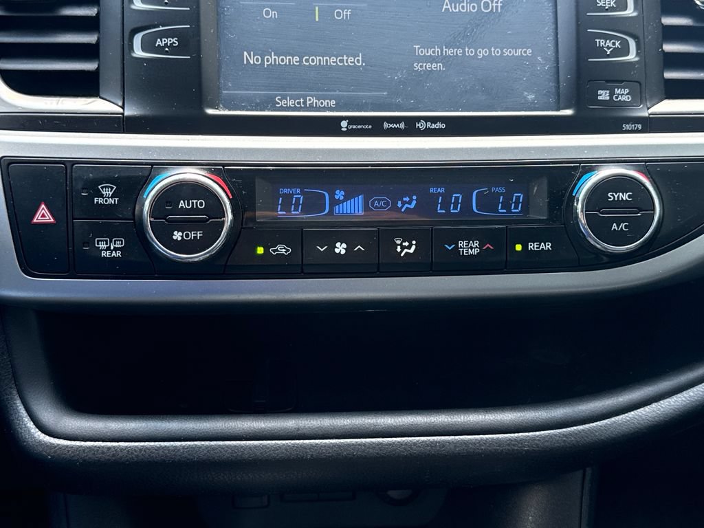 Used 2017 Toyota Highlander SE AWD/4WD image 24