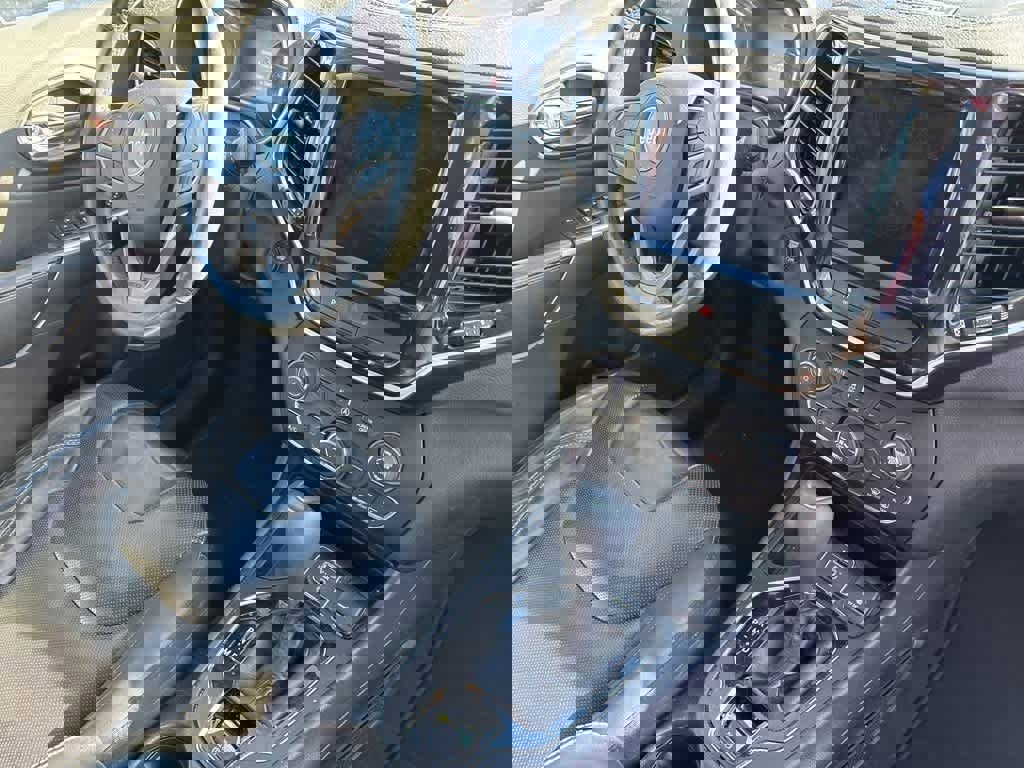 Used 2019 Jeep Cherokee Limited image 7