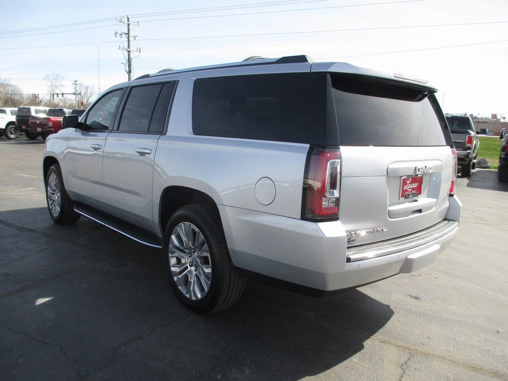 Used 2019 GMC Yukon XL Denali image 8