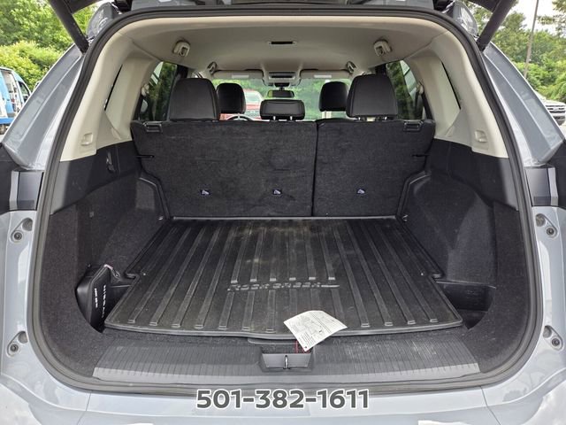 Used 2025 Nissan Rogue SV AWD/4WD image 14