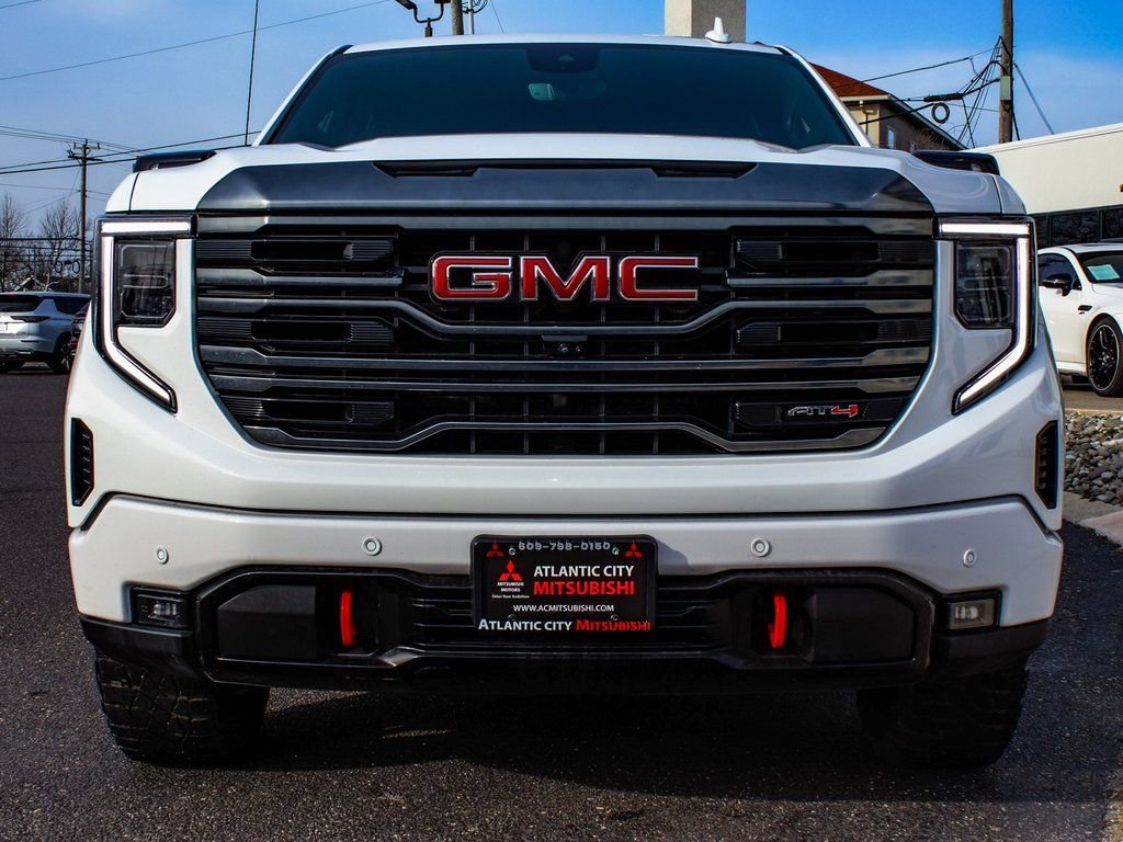 Used 2024 GMC Sierra 1500 AT4 w/ Technology Package image 2