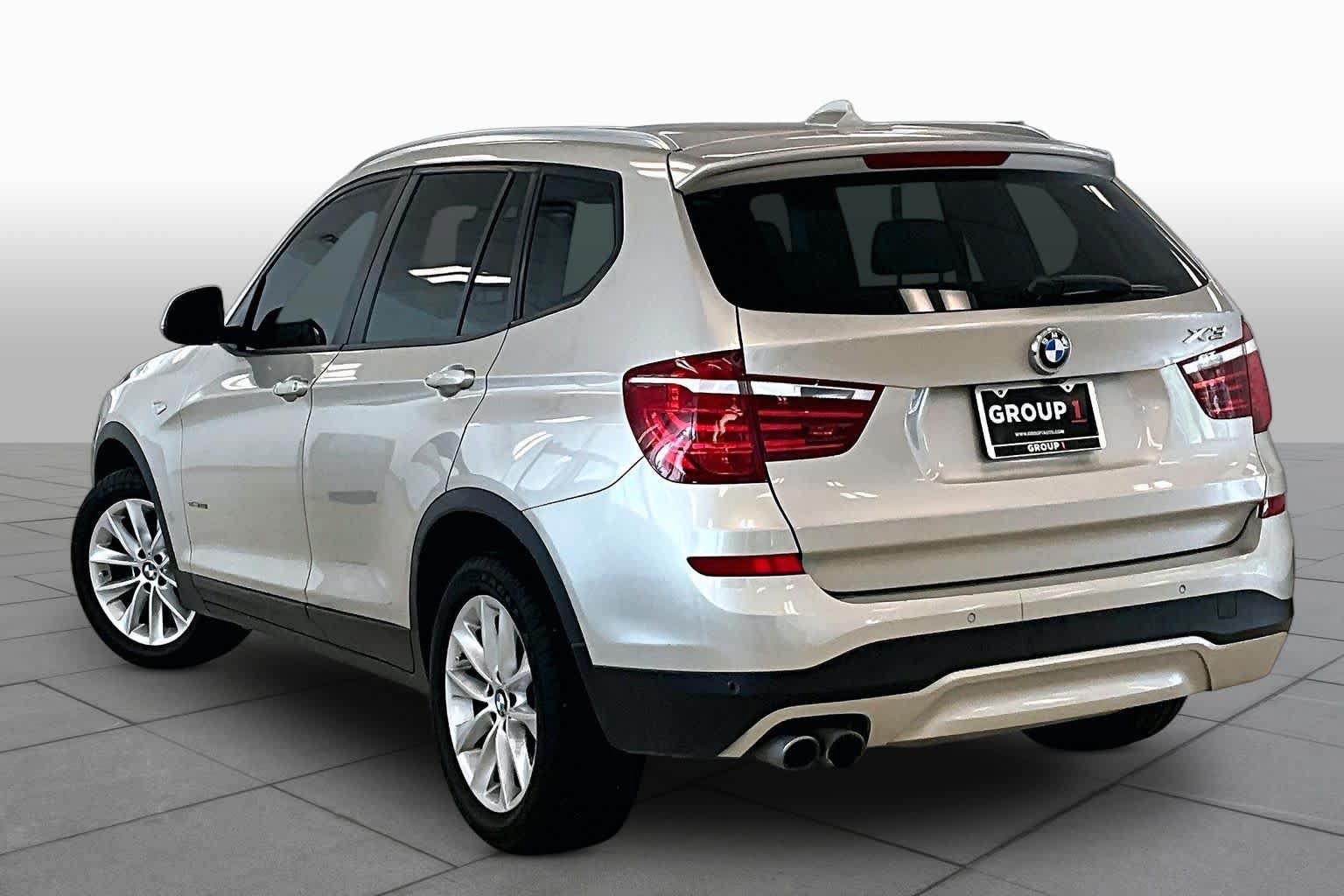 Used 2016 BMW X3 sDrive28i RWD image 11