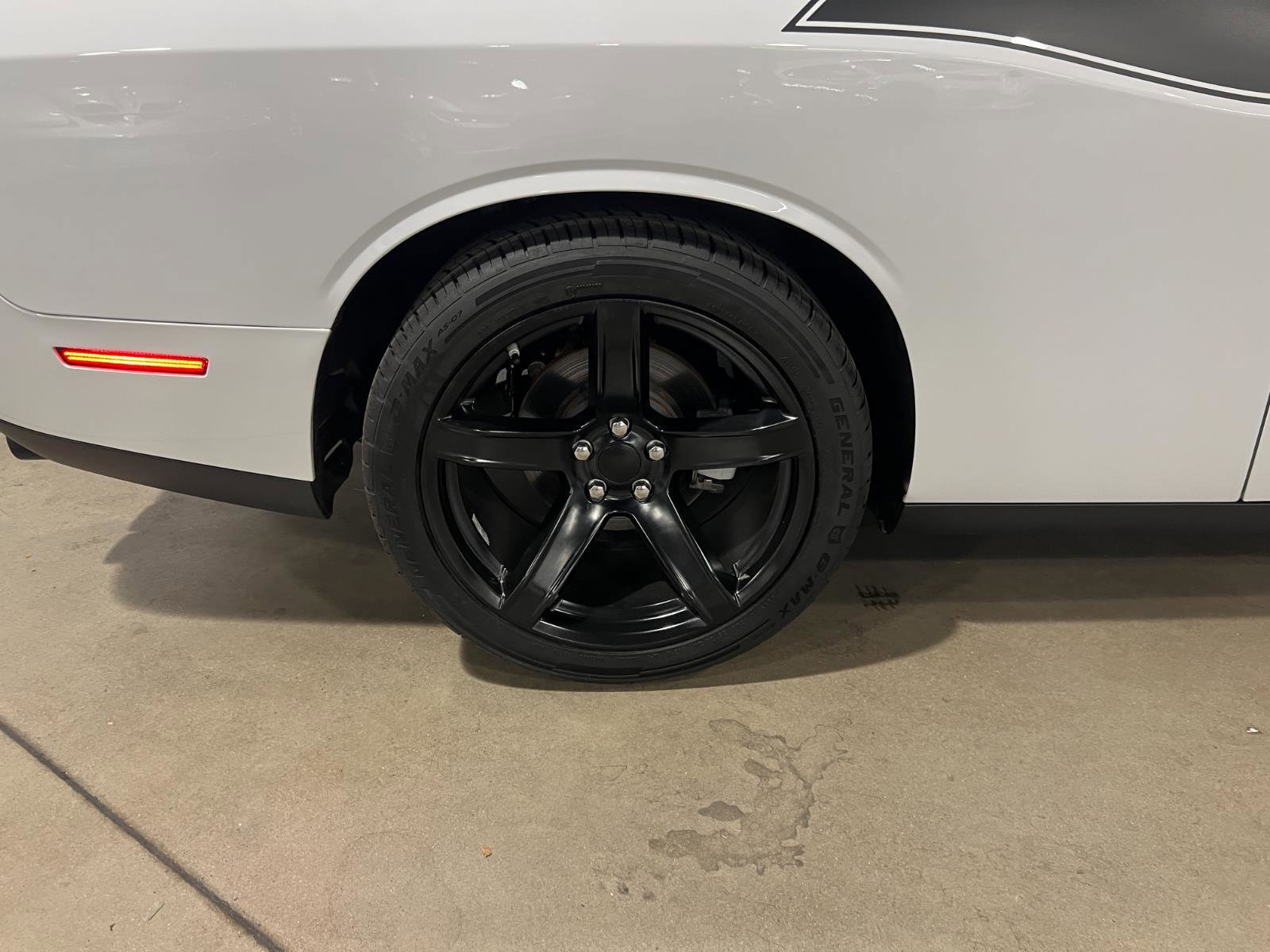 Used 2023 Dodge Challenger R/T w/ T/A Package image 36