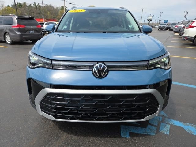 Used 2025 Volkswagen Taos SEL w/ Black Wheel Plus Package AWD/4WD image 2