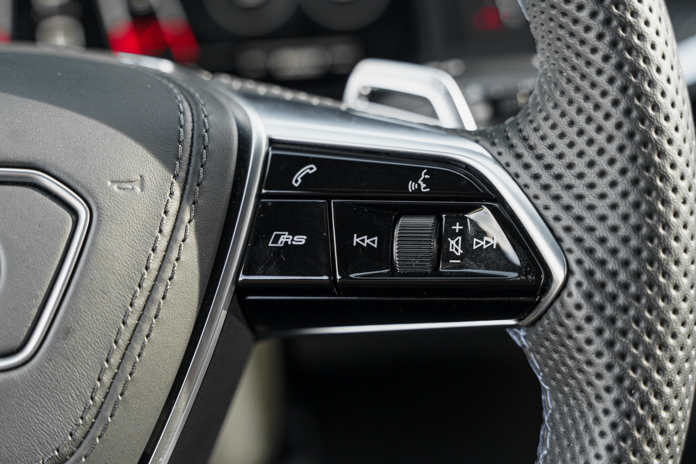 Used 2025 Audi RS 6 performance AWD/4WD image 19
