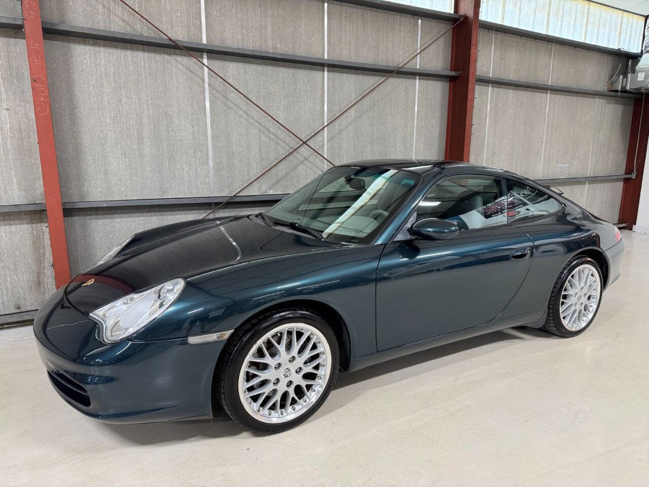 Used 2003 Porsche 911 Carrera image 3