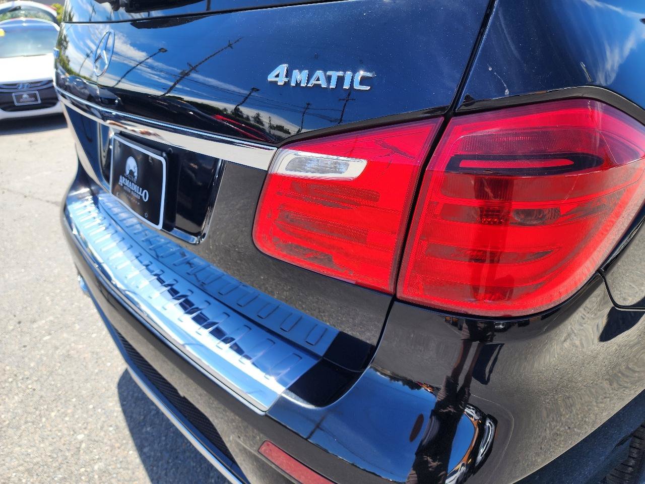 Used 2016 Mercedes-Benz GL 550 4MATIC image 44