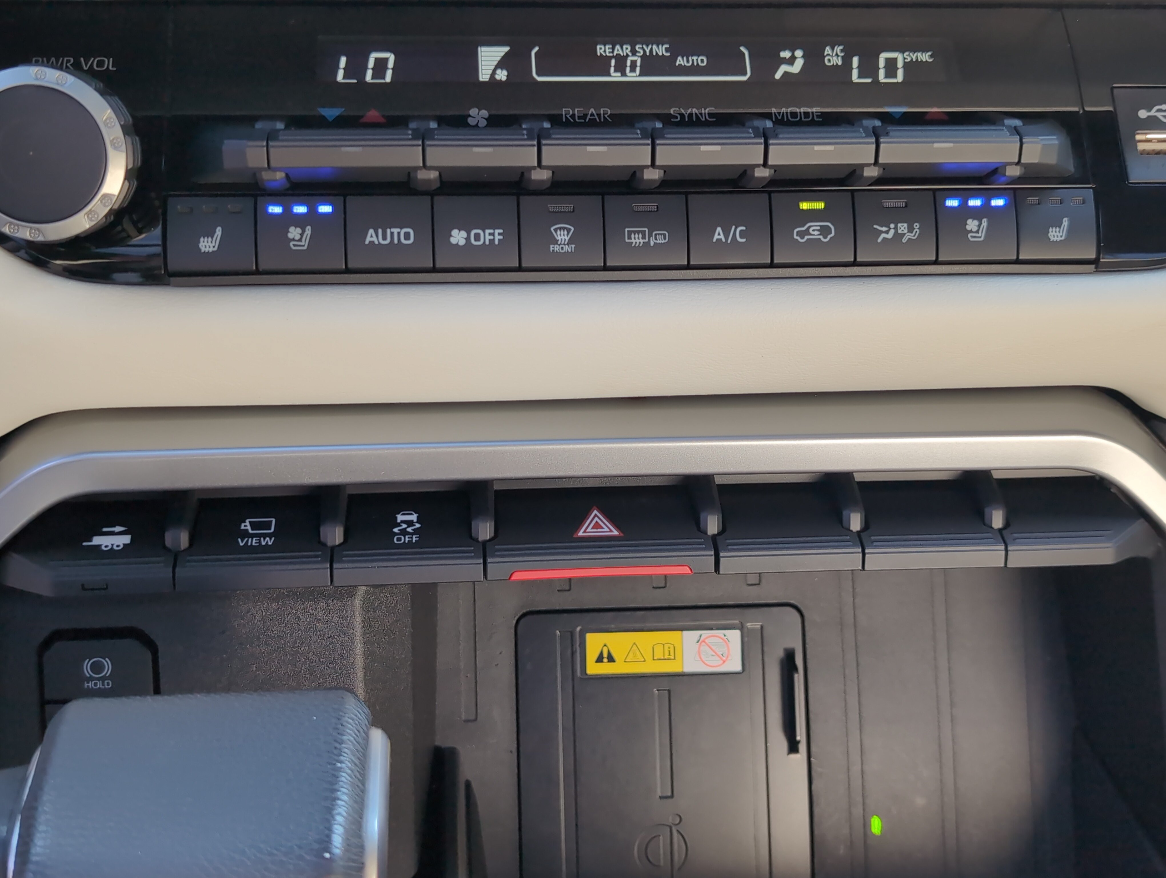 Used 2023 Toyota Sequoia Capstone AWD/4WD image 40