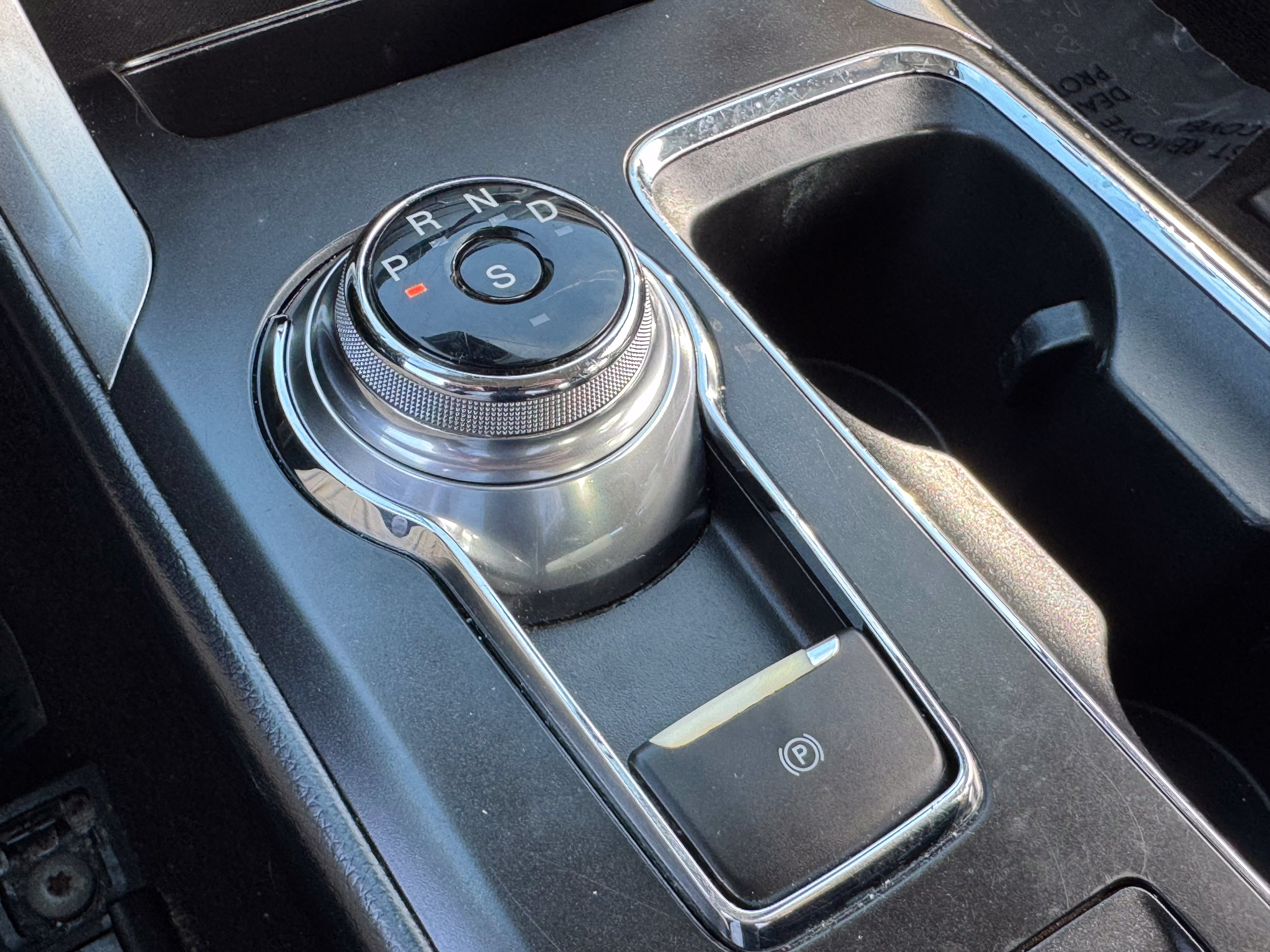 Used 2019 Ford Fusion SEL FWD image 36