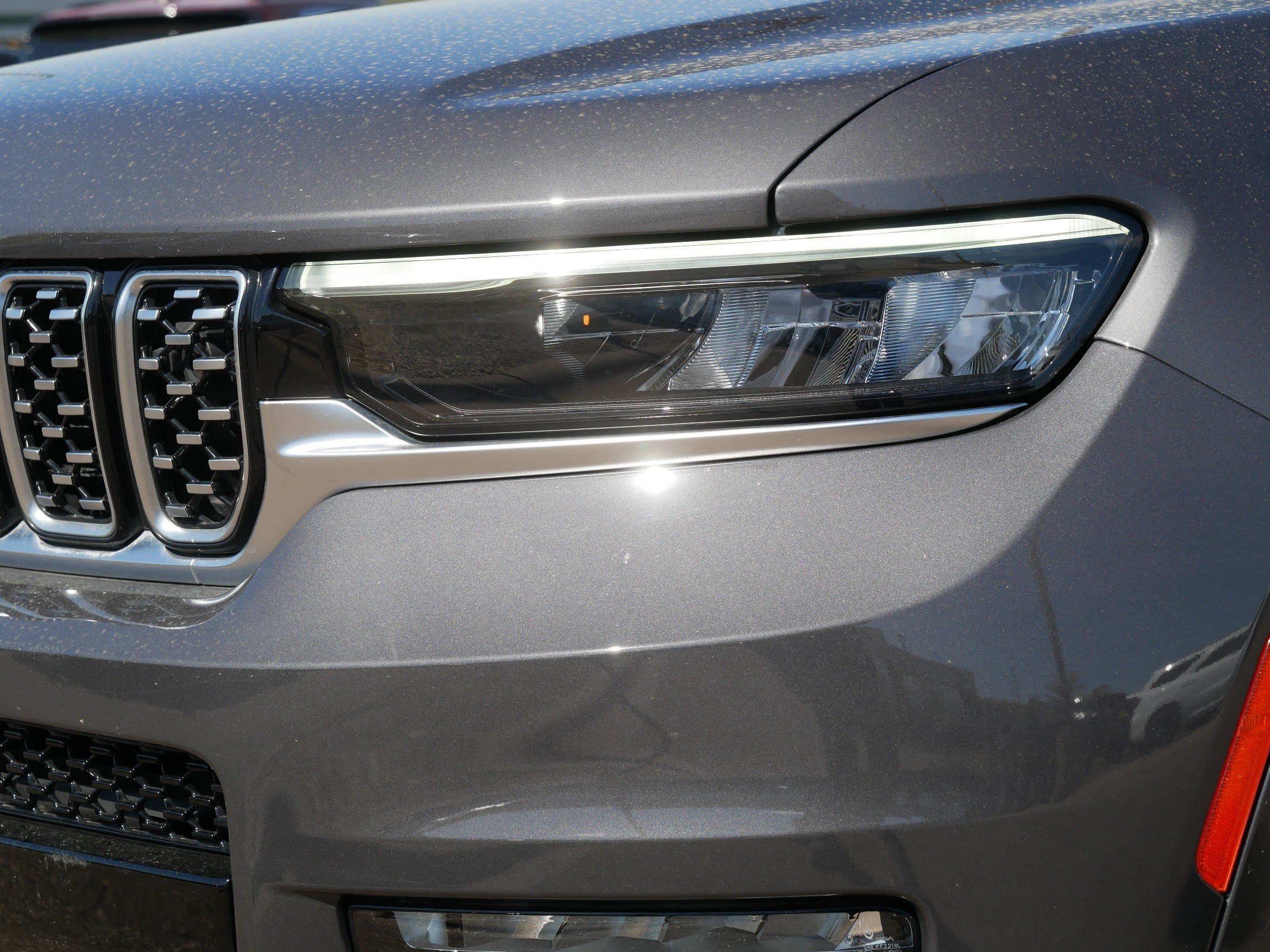 Used 2024 Jeep Grand Cherokee L Summit w/ Advanced Protech Group IV AWD/4WD image 16