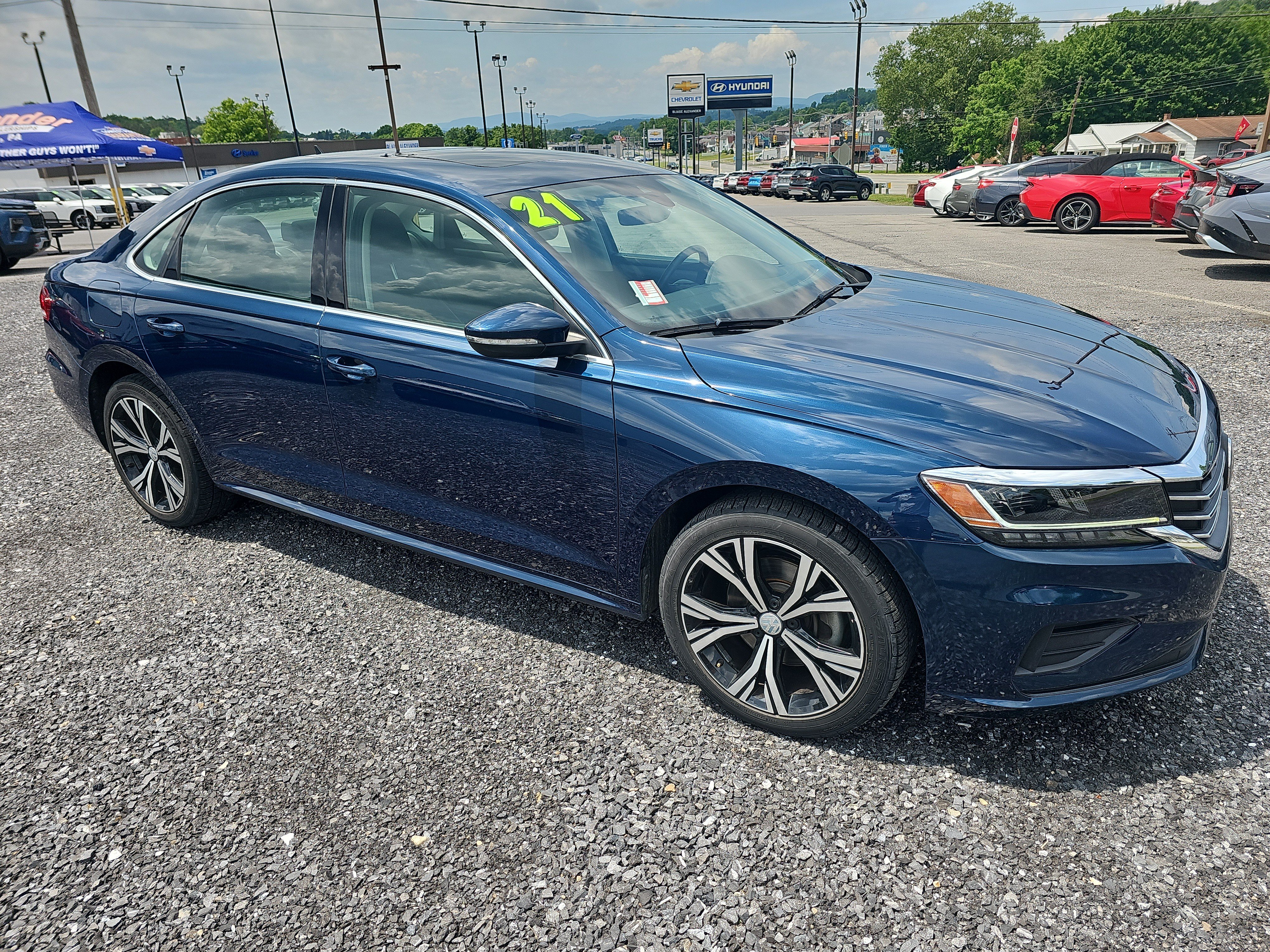 Used 2021 Volkswagen Passat 2.0T SE
