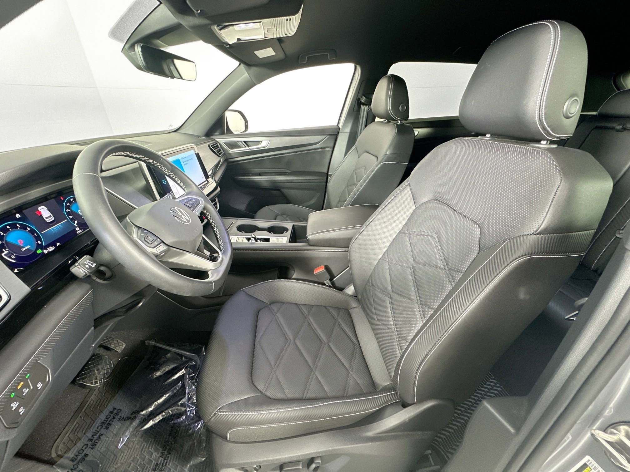 Used 2025 Volkswagen Atlas Cross Sport SE image 20