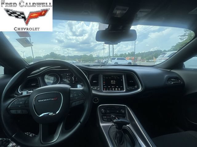 Used 2015 Dodge Challenger SXT w/ Super Sport Group (SS/T) RWD image 10