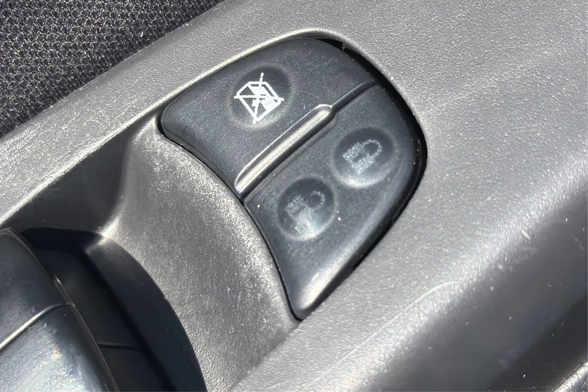 Used 2019 Nissan Sentra SV FWD image 35