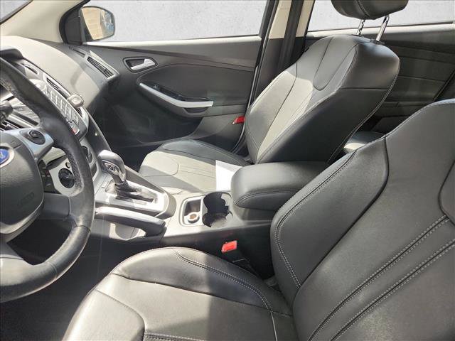 Used 2013 Ford Focus SE FWD image 8