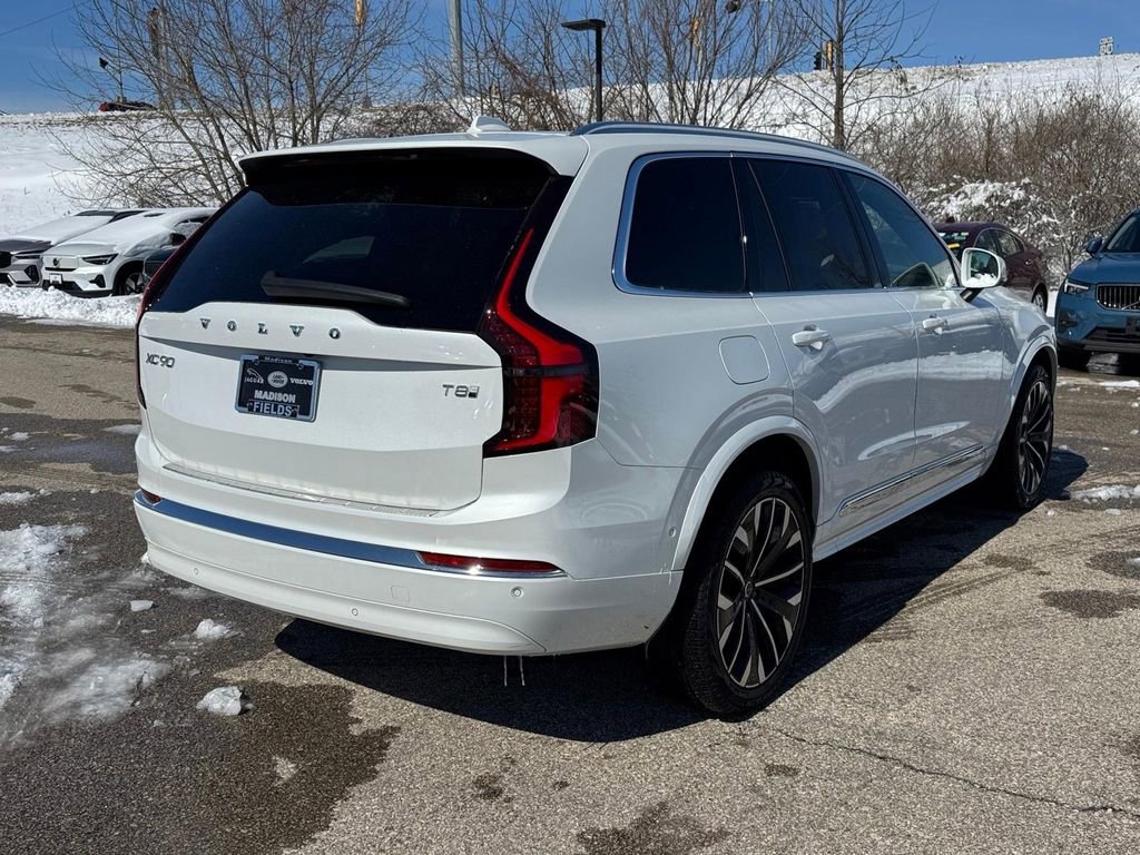 Certified 2025 Volvo XC90 T8 Plus image 4