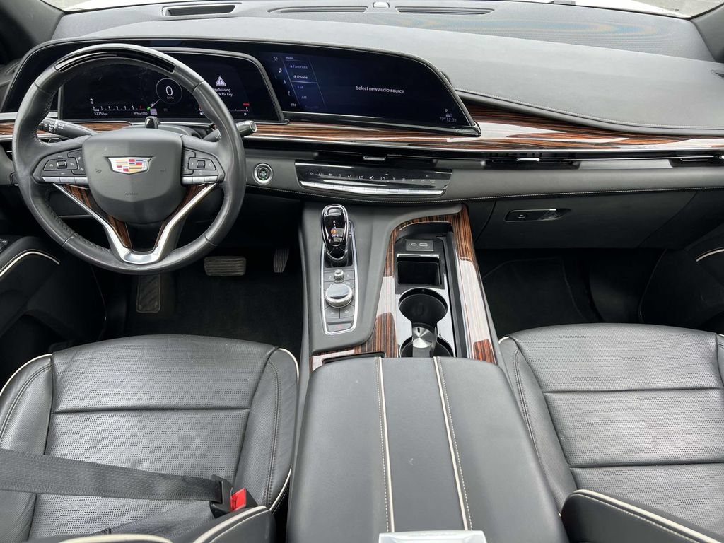 Used 2023 Cadillac Escalade ESV Premium Luxury AWD/4WD image 12