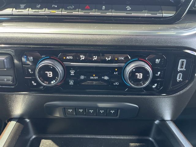Used 2025 Chevrolet Silverado 3500 High Country w/ High Country Premium Package AWD/4WD image 19