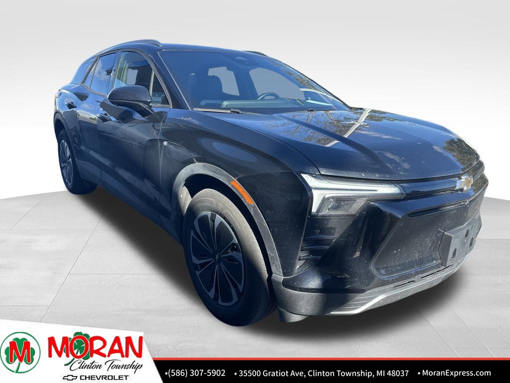 Used 2024 Chevrolet Blazer EV LT AWD/4WD image 2