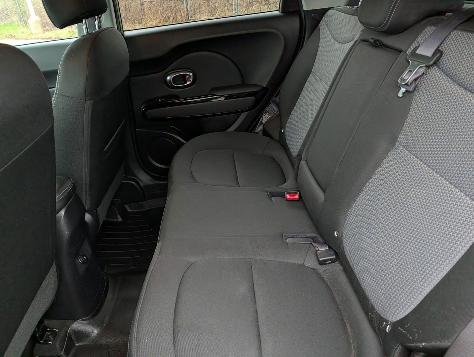 Used 2018 Kia Soul + w/ Audio Package image 21
