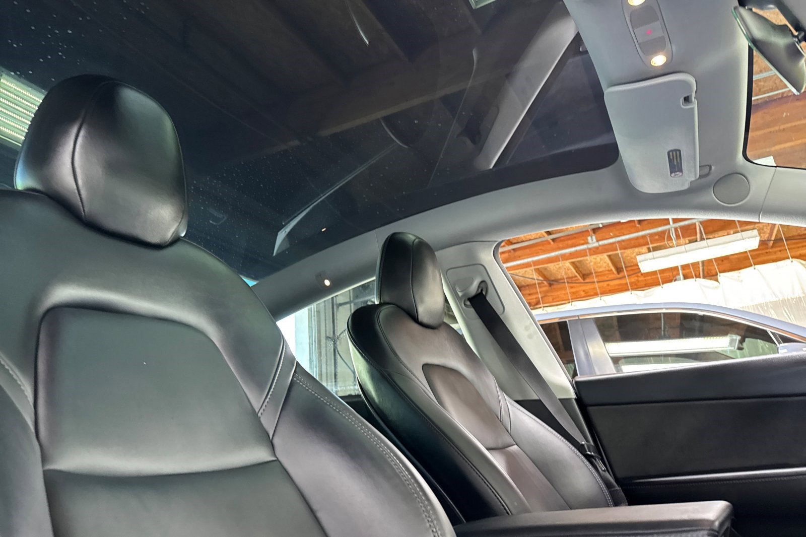 Used 2020 Tesla Model Y Long Range image 27