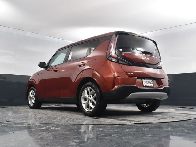 Used 2023 Kia Soul LX w/ Option Group 015 image 44