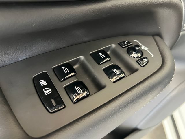 Used 2023 Volvo XC90 B6 Ultimate AWD/4WD image 35