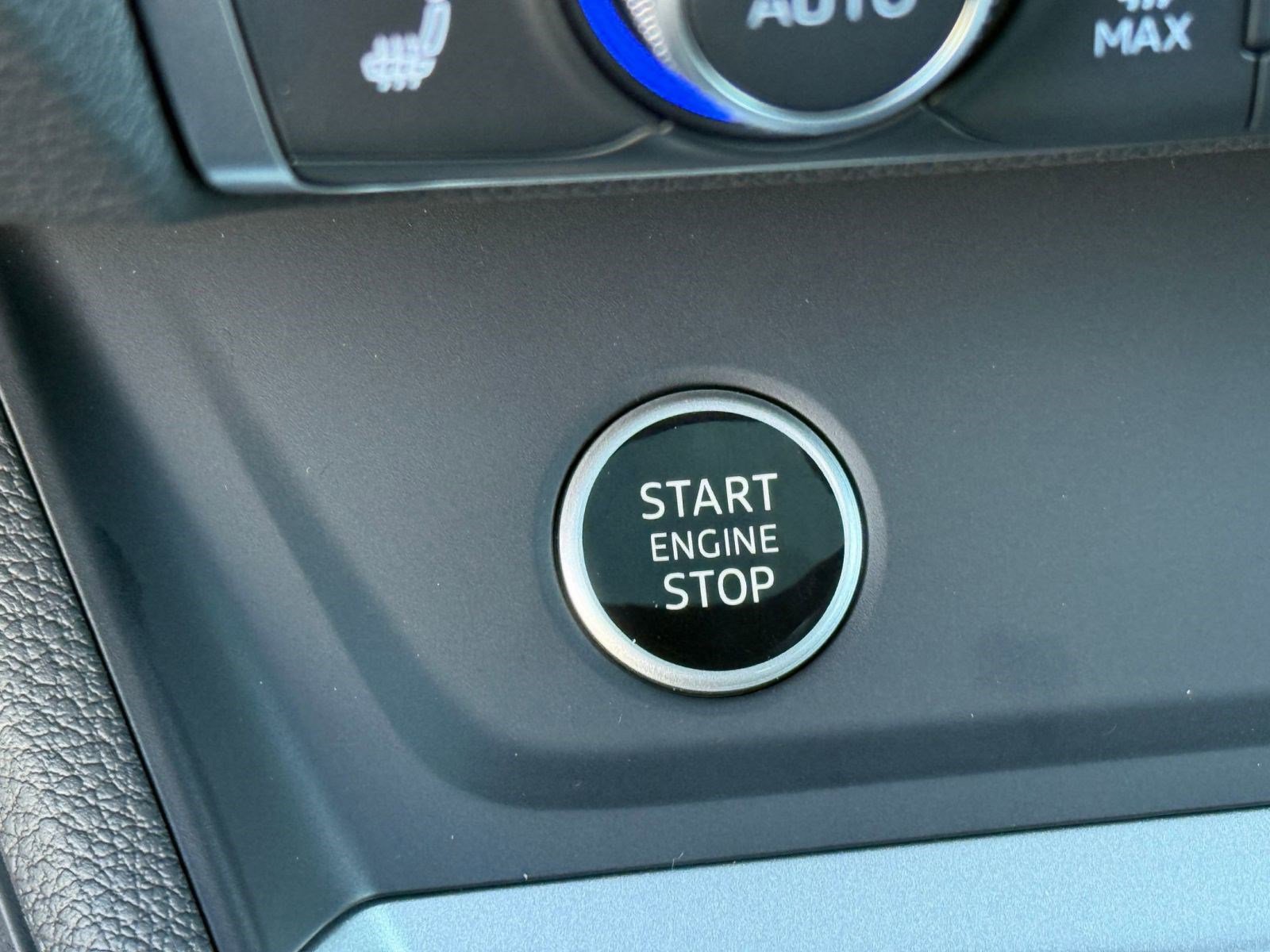 New 2025 Audi Q3 2.0T Premium image 26