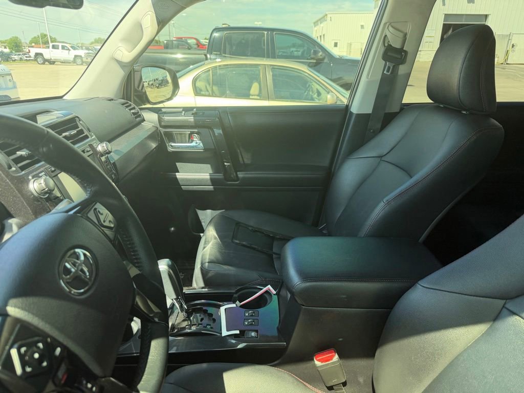 Used 2015 Toyota 4Runner Trail Premium AWD/4WD image 9