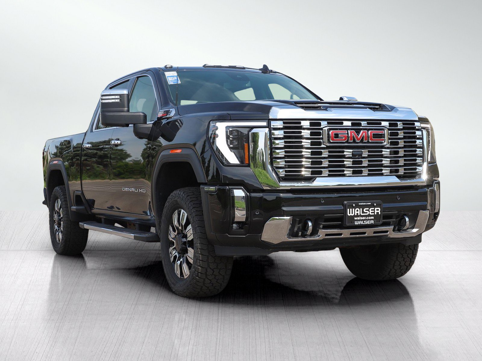 Used 2025 GMC Sierra 2500 Denali AWD/4WD image 7