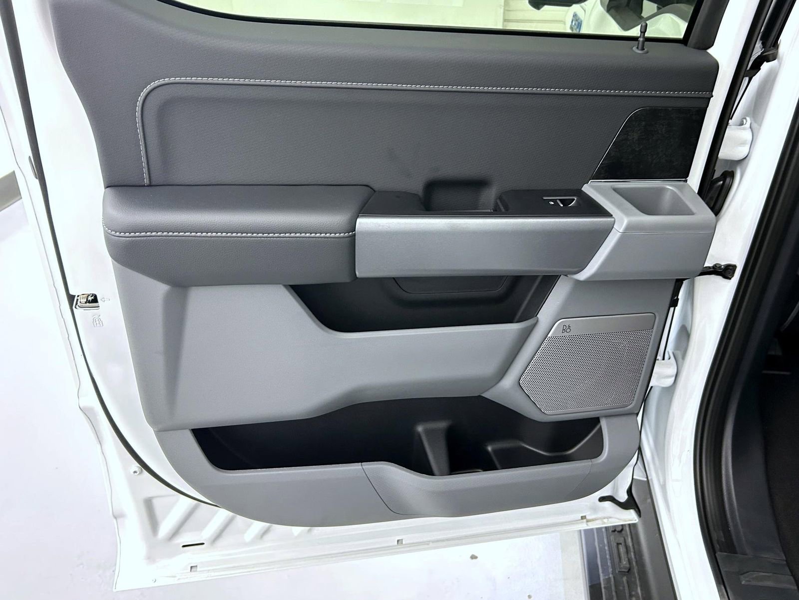 New 2025 Ford F150 Lightning Flash image 20