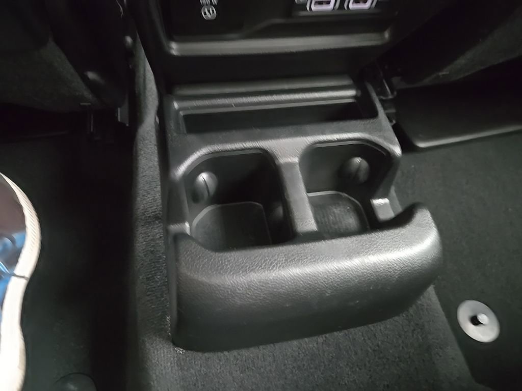 Used 2023 Jeep Grand Cherokee L Limited w/ Black Appearance Package image 38