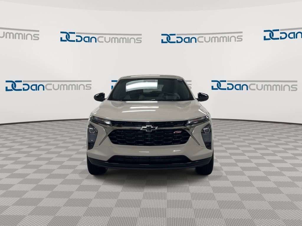 New 2026 Chevrolet Trax RS image 3