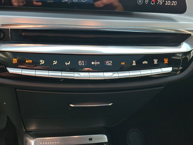 Certified 2024 Cadillac Lyriq Luxury AWD/4WD image 17