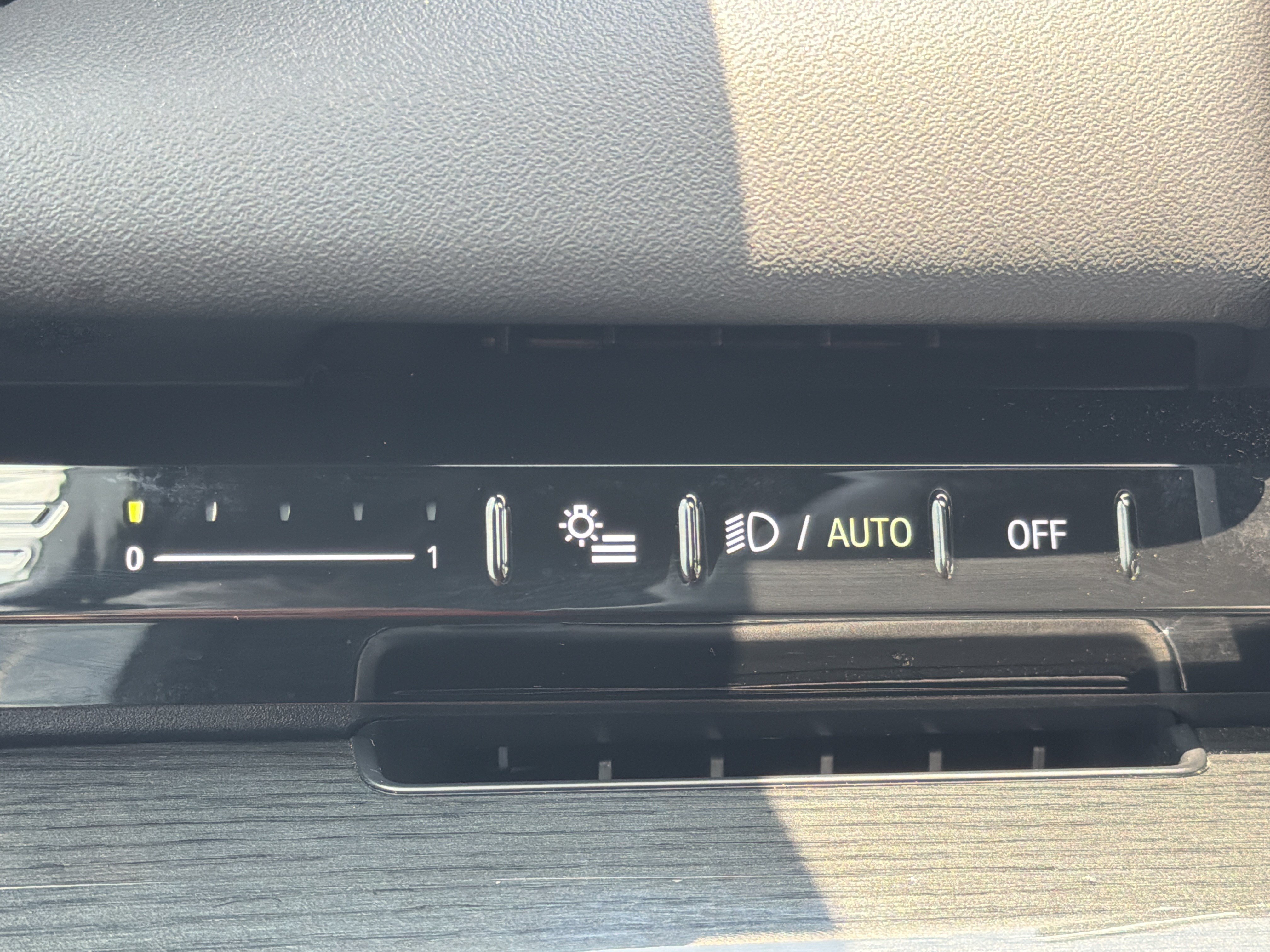 Certified 2026 BMW 530i xDrive AWD/4WD image 12