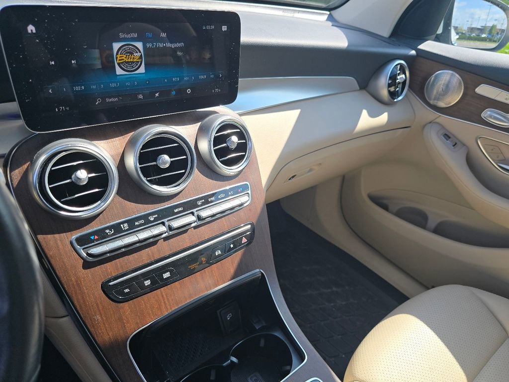 Certified 2021 Mercedes-Benz GLC 300 4MATIC image 32