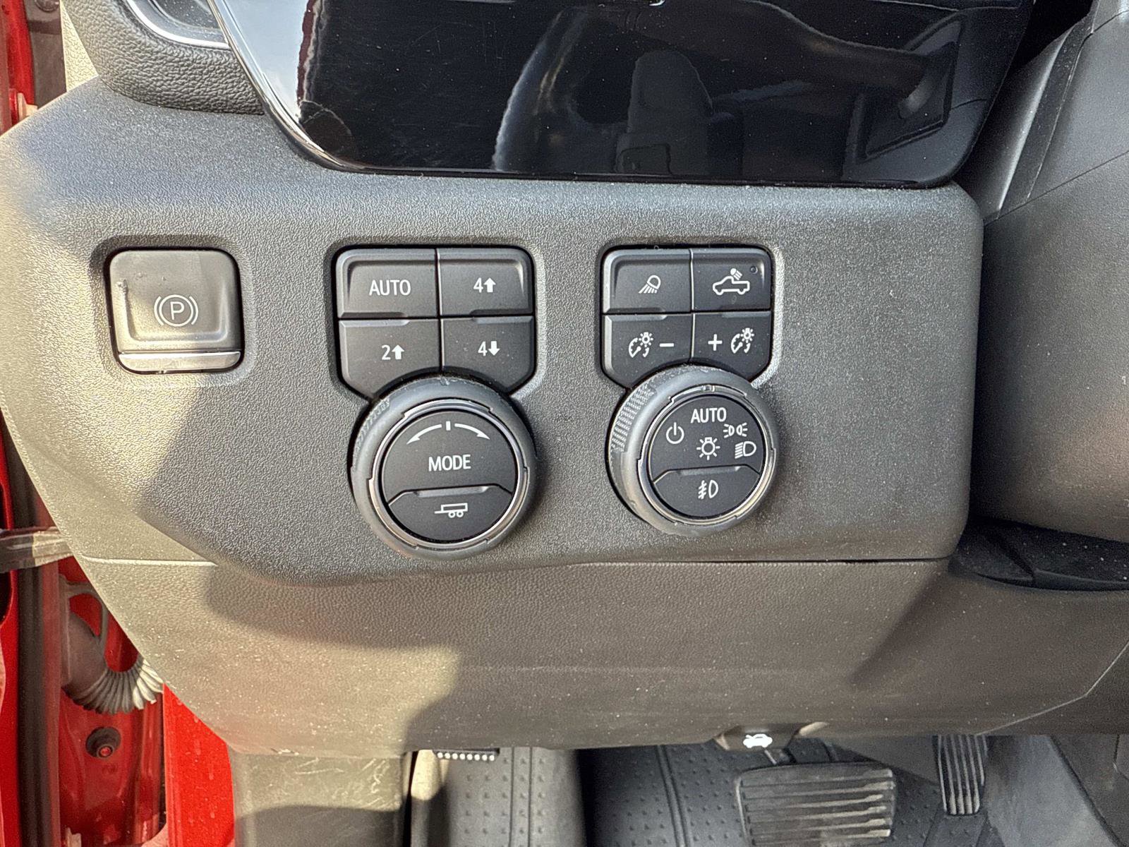 Used 2022 Chevrolet Silverado 1500 High Country w/ High Country Premium Package image 31