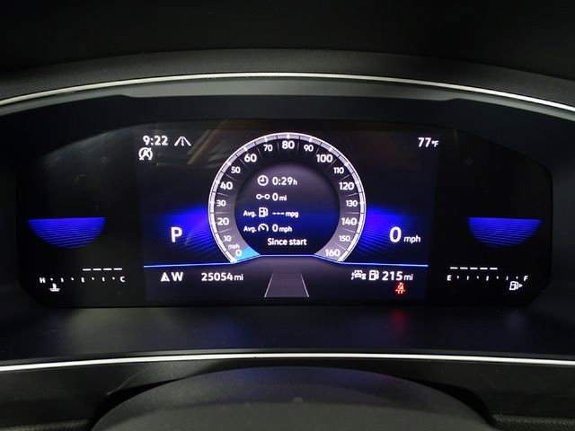 Used 2024 Volkswagen Tiguan SE AWD/4WD image 26