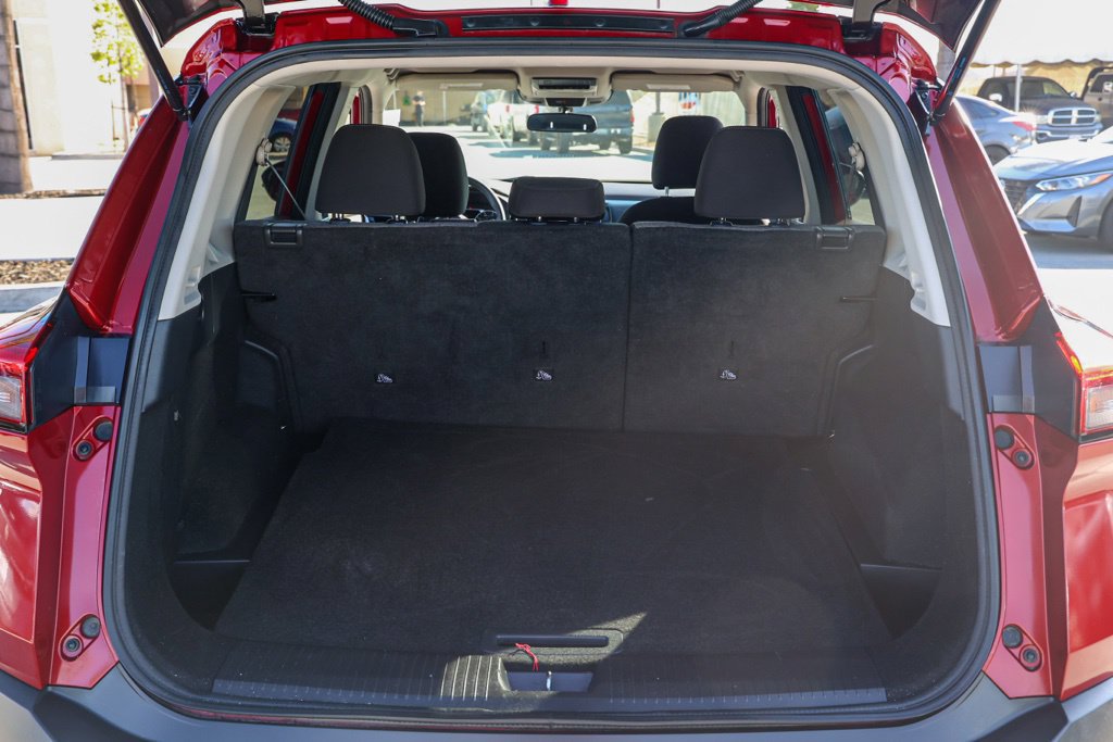 Used 2021 Nissan Rogue SV FWD image 17