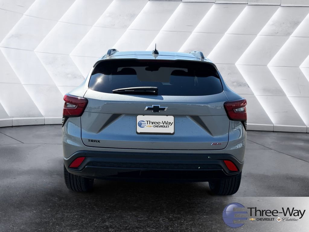 Certified 2025 Chevrolet Trax RS w/ Sunroof Package image 4