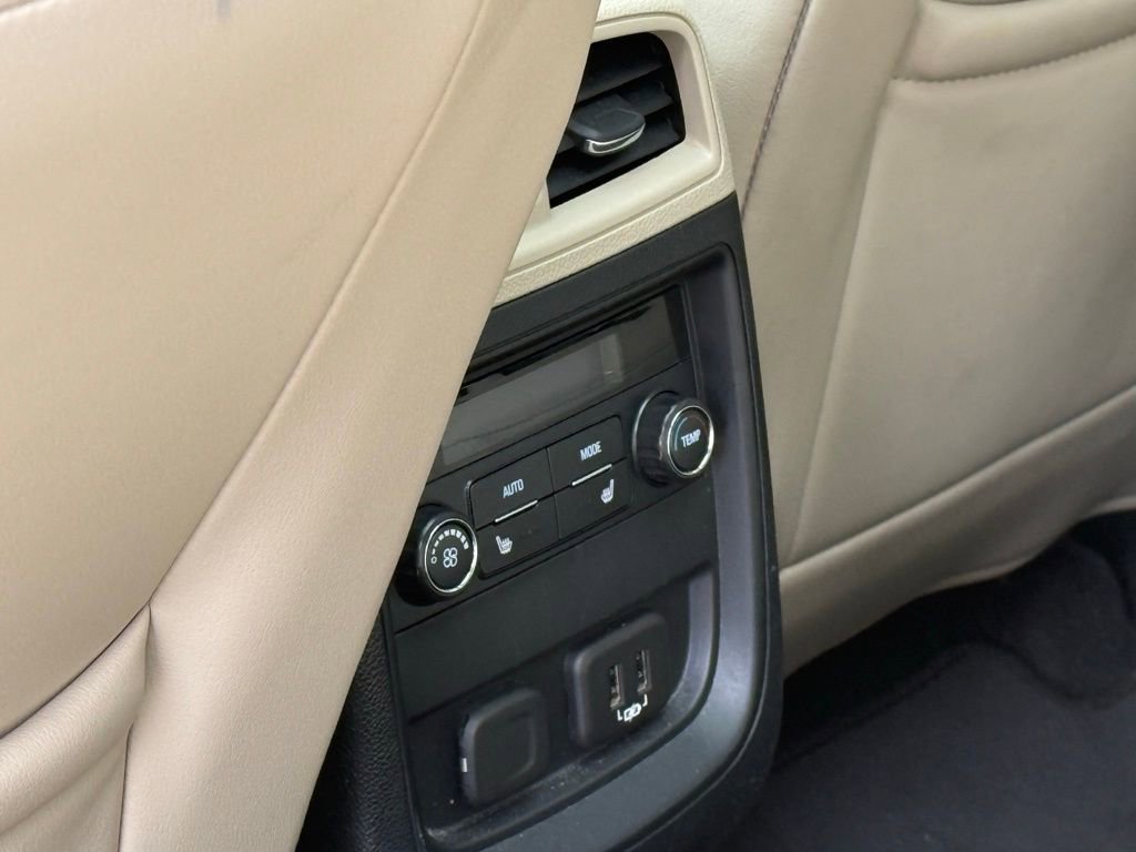 Used 2019 Buick Envision Essence image 31