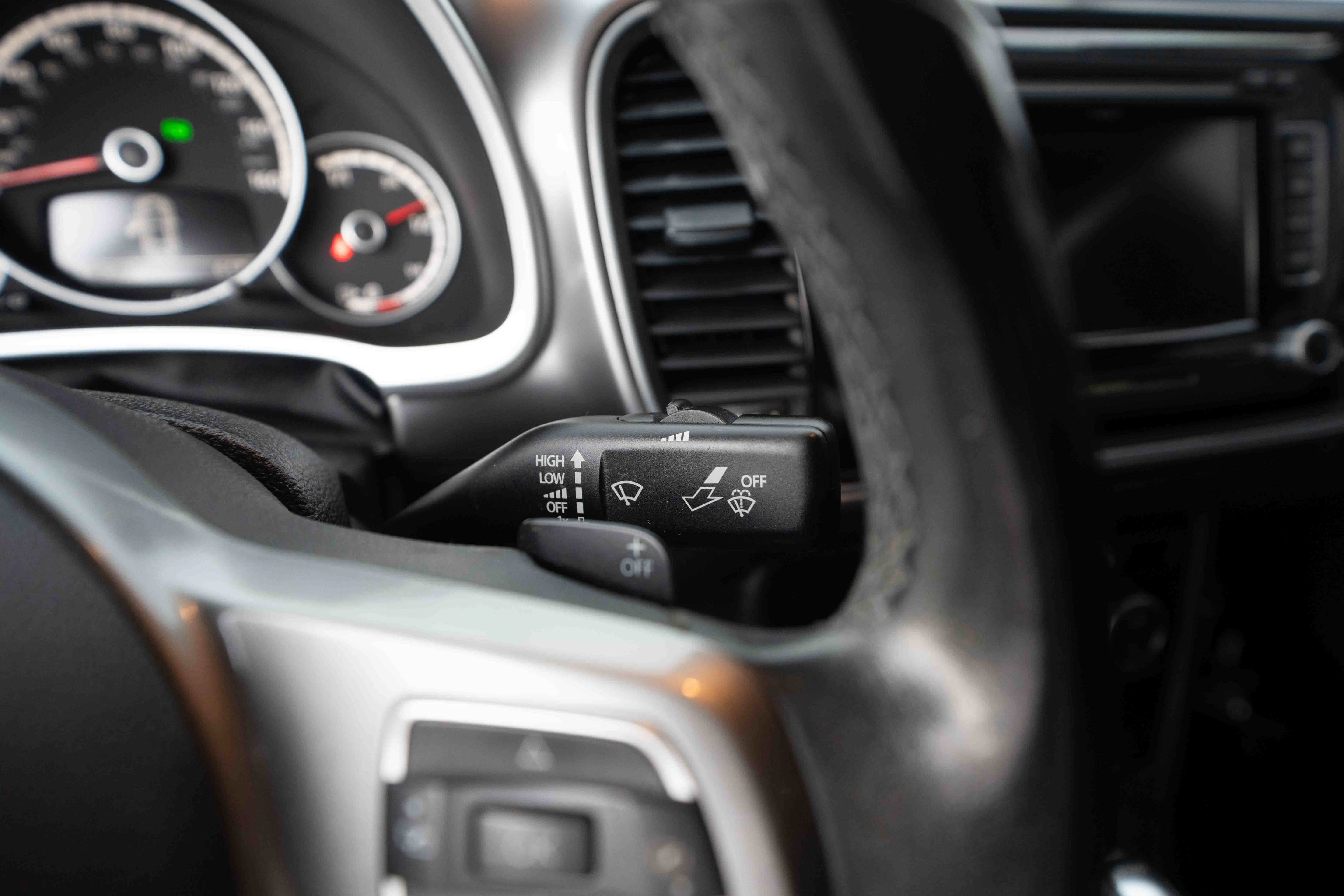 Used 2014 Volkswagen Beetle TDI FWD image 14